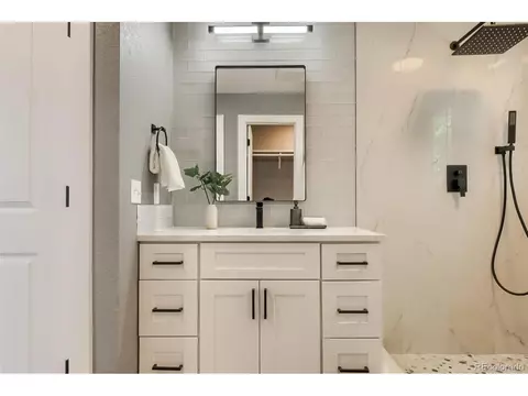 4001 E Cornell Ave, Denver, CO 80222 photo 16