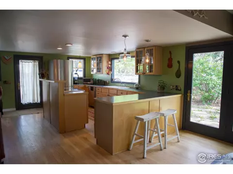 976 Cherryvale Rd, Boulder, CO 80303 photo 2