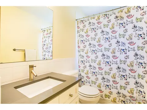 1270 Oakleaf Cir, Boulder, CO 80304 photo 17