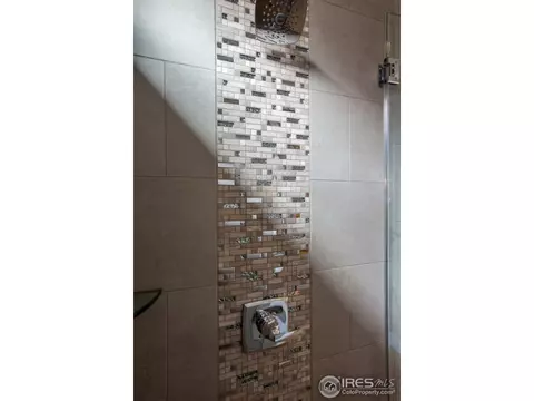 2002 Vineyard Dr, Windsor, CO 80550 photo 17