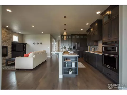 2002 Vineyard Dr, Windsor, CO 80550 photo 4
