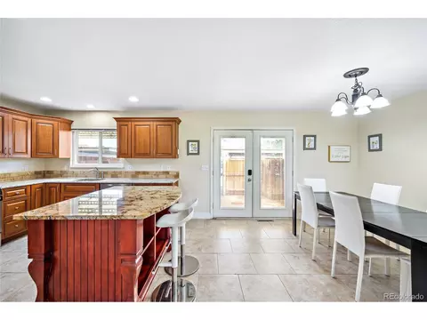 9067 E Oxford Dr, Denver, CO 80237 photo 7