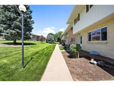 9067 E Oxford Dr, Denver, CO 80237 photo 3