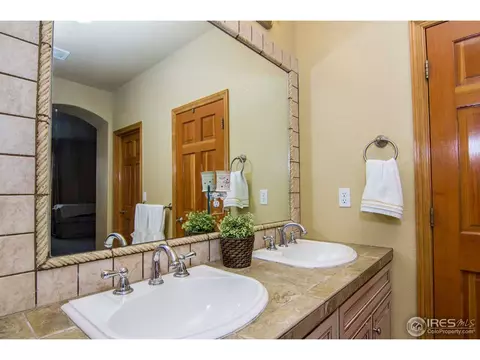 8438 Devinney Ct, Arvada, CO 80005 photo 11