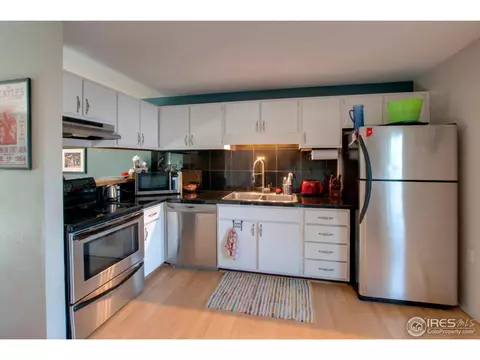 4084 Greenbriar Blvd, Boulder, CO 80305 photo 9