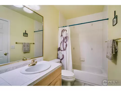 5733 Fig Way, Arvada, CO 80002 photo 22