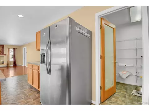 4865 Perth St, Denver, CO 80249 photo 9