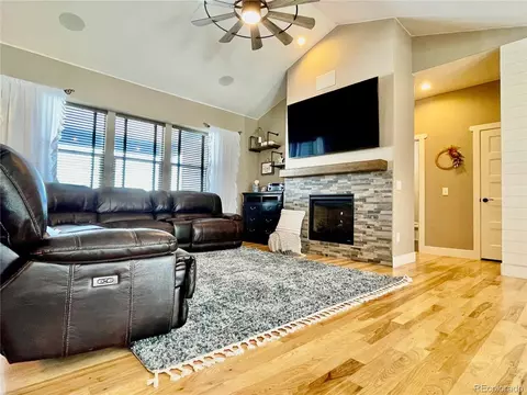 989 Pinehurst Ct, Bennett, CO 80102 photo 5