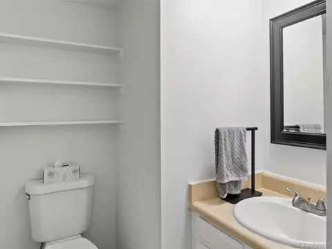 17494 E Prentice Cir, Centennial, CO 80015 photo 22