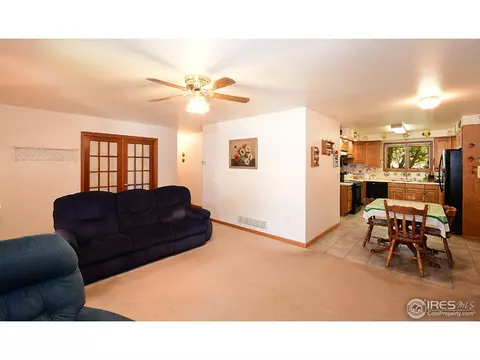 322 S 8th St, Berthoud, CO 80513 photo 4