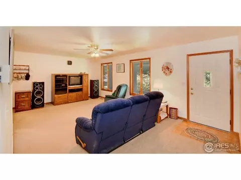 322 S 8th St, Berthoud, CO 80513 photo 3