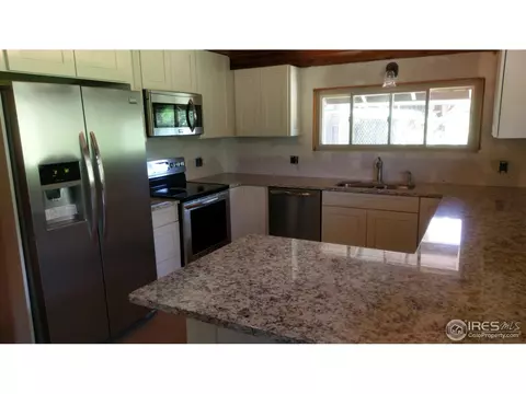 446 Riverside Dr, Lyons, CO 80540 photo 3