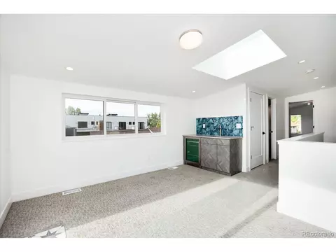 Undisclosed, Denver, CO 80205 photo 12