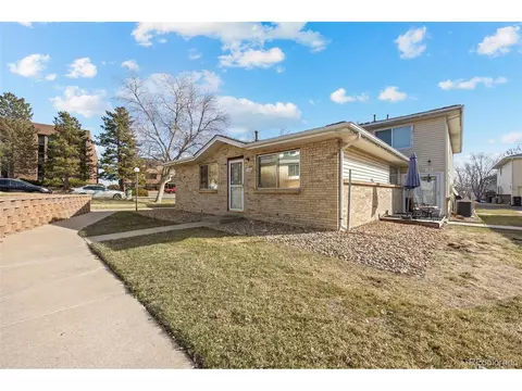 9195 E Lehigh Ave #121, Denver, CO 80237 photo 3