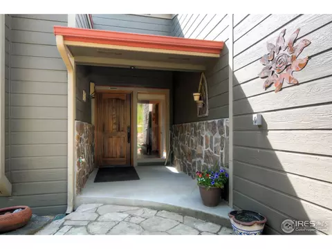 16064 N Saint Vrain Dr, Lyons, CO 80540 photo 3