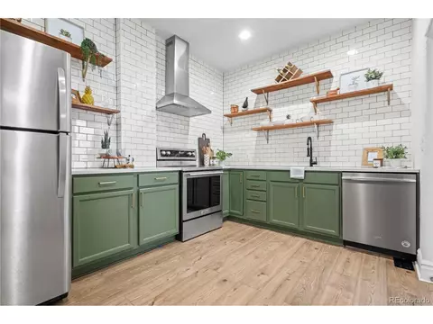 912 W 4th Ave, Denver, CO 80223