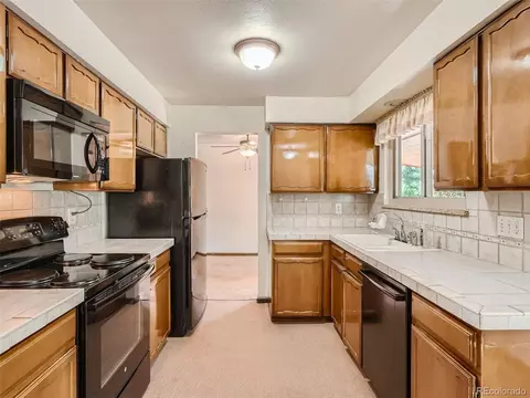 1479 S Iris St, Lakewood, CO 80232 photo 5