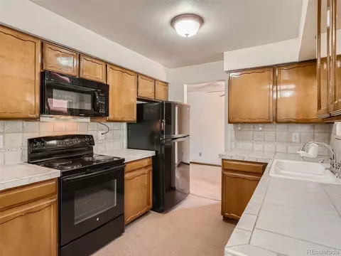 1479 S Iris St, Lakewood, CO 80232 photo 6