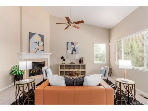 8546 Raspberry Dr, Longmont, CO 80504 photo 4