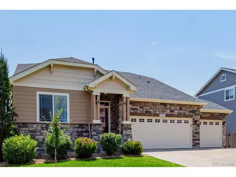 8546 Raspberry Dr, Longmont, CO 80504 photo 2