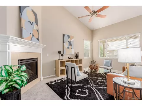 8546 Raspberry Dr, Longmont, CO 80504 photo 3