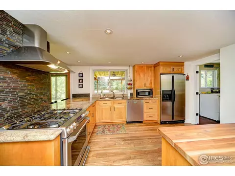 7793 Cornwall Cir, Boulder, CO 80301 photo 5