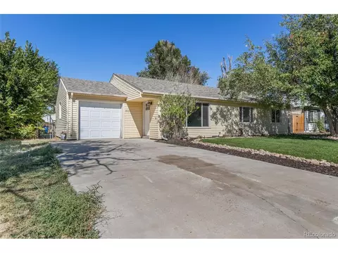 9927 E 7th Ave, Aurora, CO 80010 photo 4