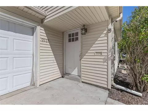 9927 E 7th Ave, Aurora, CO 80010 photo 7