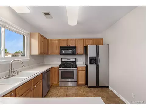 4107 Dunkirk Ct, Denver, CO 80249 photo 9