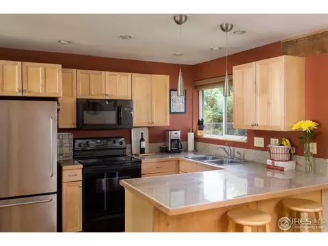 650 S 44th St, Boulder, CO 80305 photo 2
