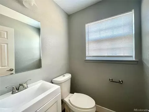 12024 E Hoye Dr, Aurora, CO 80012 photo 7