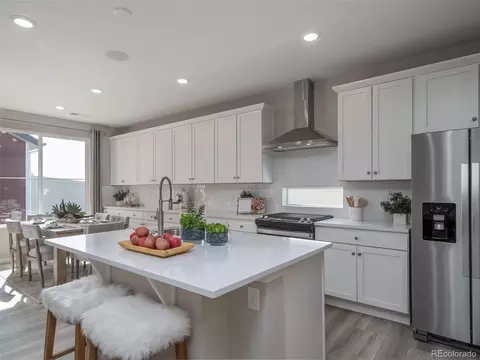 21835 E 51st Dr, Aurora, CO 80019 photo 3