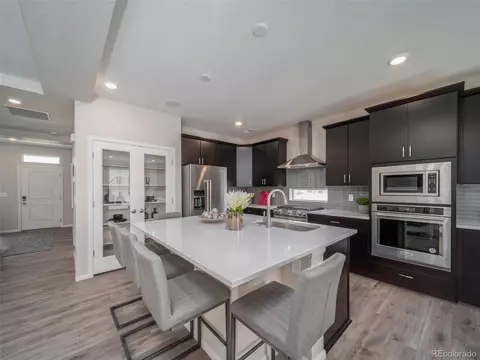 21925 E 51st Dr, Aurora, CO 80019 photo 5