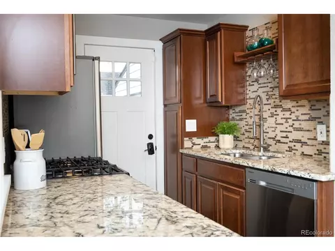 3901 Haddon Rd, Denver, CO 80205 photo 9