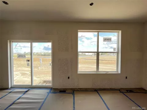 46536 Orchard Dr, Bennett, CO 80102 photo 4