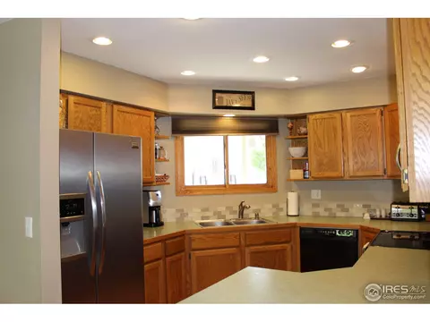 1006 Meadow Ct, Windsor, CO 80550 photo 7