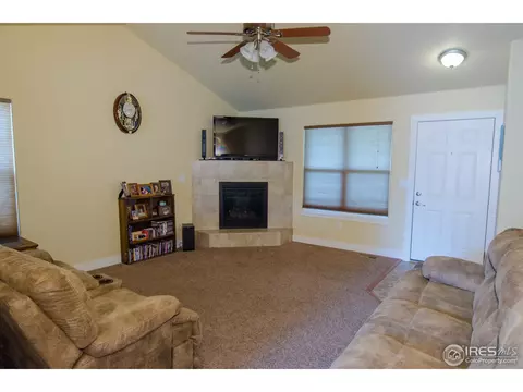 4205 Laurel Dr, Evans, CO 80620 photo 4