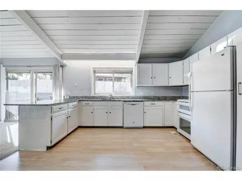 877 S Depew St, Lakewood, CO 80226