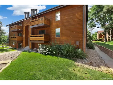 331 Wright St #107, Lakewood, CO 80228