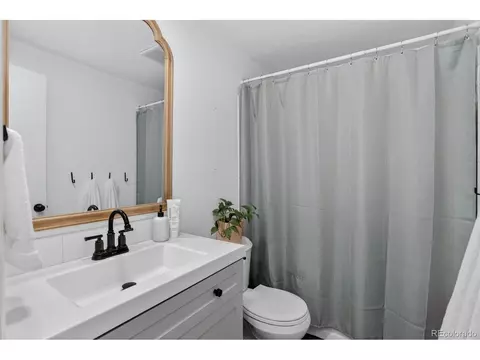 Bath - 6202 W 93rd Ave, Westminster, CO 80031 photo 5 of 5