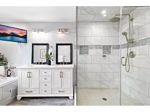 Bath - 8799 E Kenyon Ave, Denver, CO 80237 photo 1 of 5