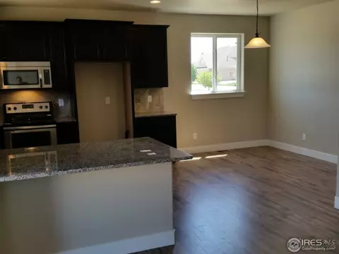 10130 Devonshire St, Longmont, CO 80504 photo 3