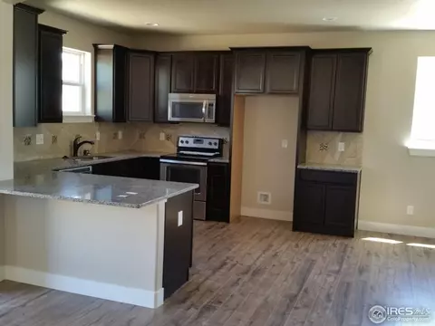 10130 Devonshire St, Longmont, CO 80504 photo 4