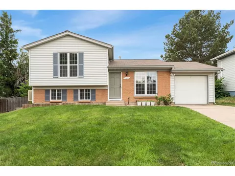2424 S Memphis Way, Aurora, CO 80013