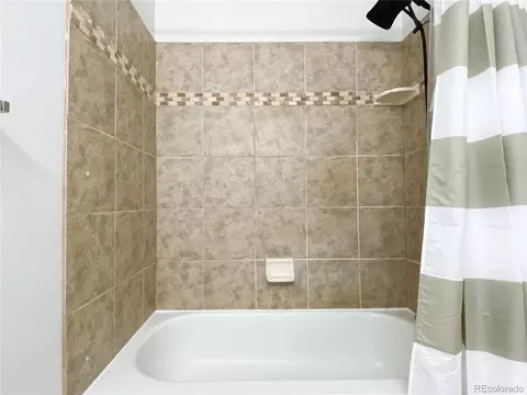 8423 Everett Way #B, Arvada, CO 80005 photo 20