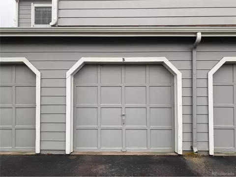 8423 Everett Way #B, Arvada, CO 80005 photo 2