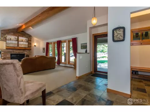 2405 Cragmoor Rd, Boulder, CO 80305 photo 3