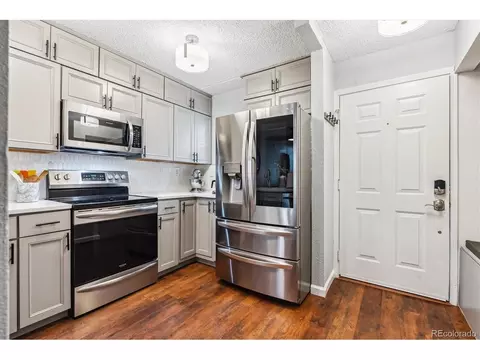 312 Wright St #106, Lakewood, CO 80228 photo 3