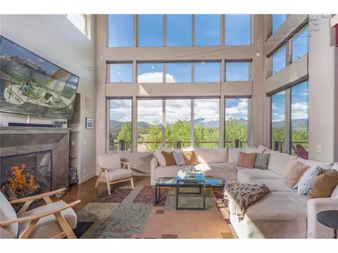 Living - 354 Ensign Dr, Dillon, CO 80435 photo 2 of 3