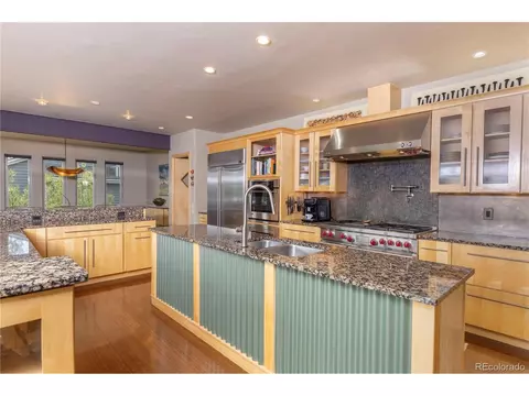 Kitchen - 354 Ensign Dr, Dillon, CO 80435 photo 2 of 6